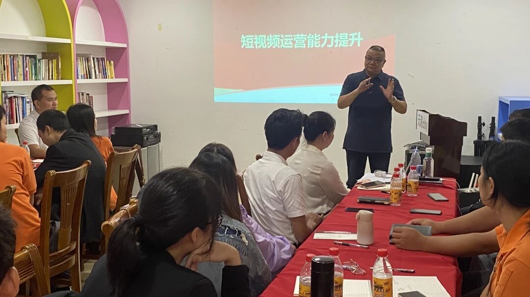 3f83f78c90b8614cde74fcce97555366.jpg 3f83f78c90b8614cde74fcce97555366.jpg